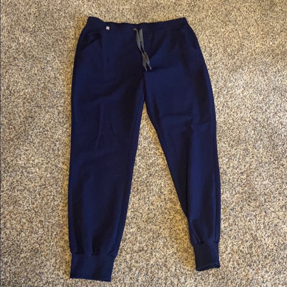 Like New Figs Joggers in Navy